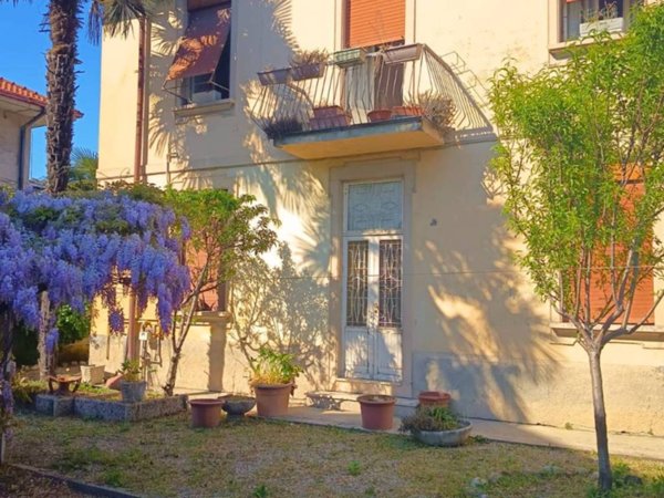 casa indipendente in vendita a Limbiate