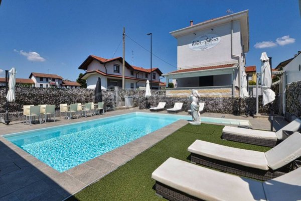 casa indipendente in vendita a Limbiate