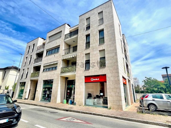 appartamento in vendita a Limbiate