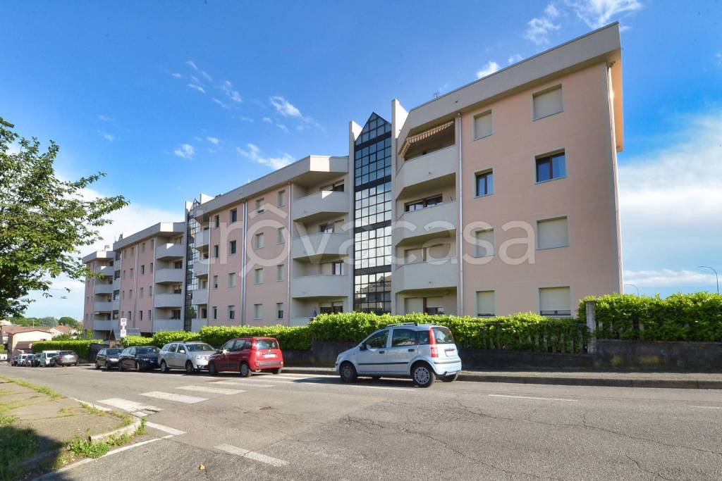 appartamento in vendita a Limbiate