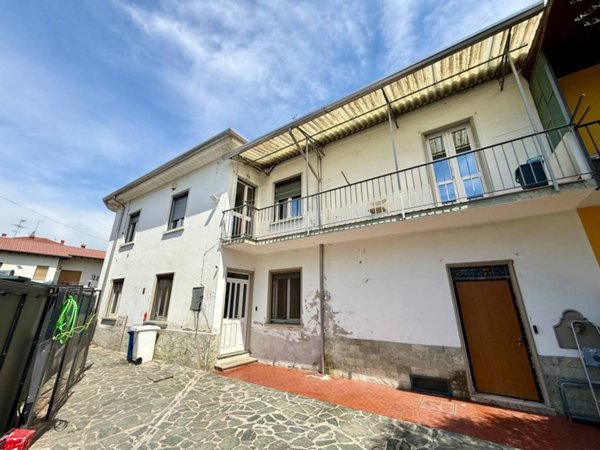 casa indipendente in vendita a Limbiate