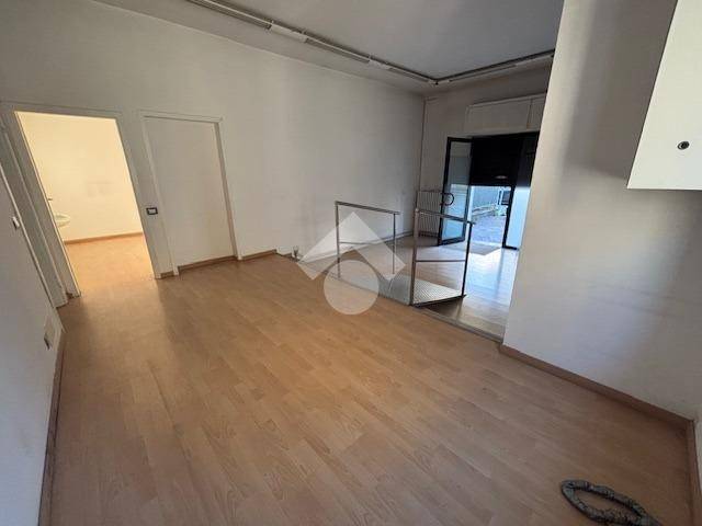 appartamento in vendita a Limbiate in zona Villaggio del Sole
