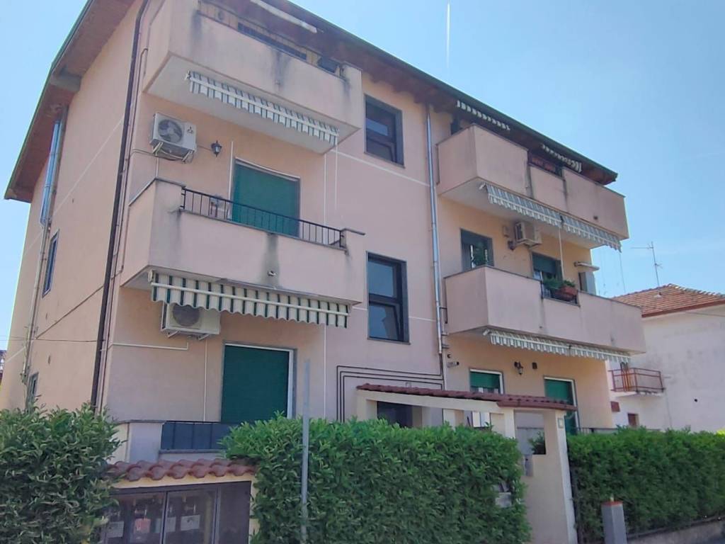 appartamento in vendita a Limbiate