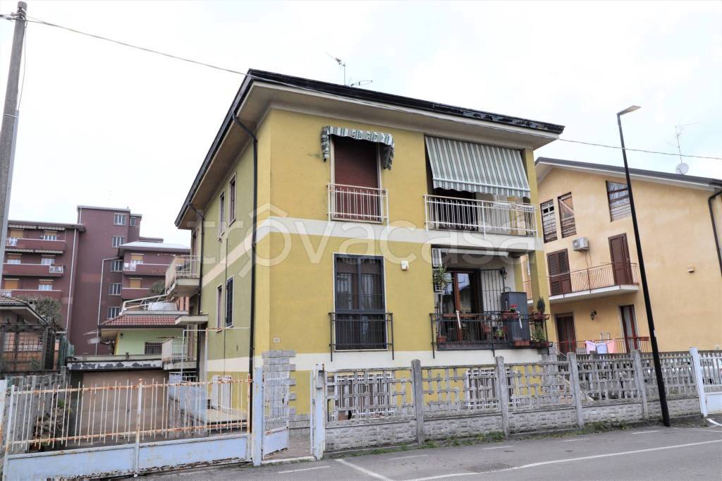 appartamento in vendita a Limbiate