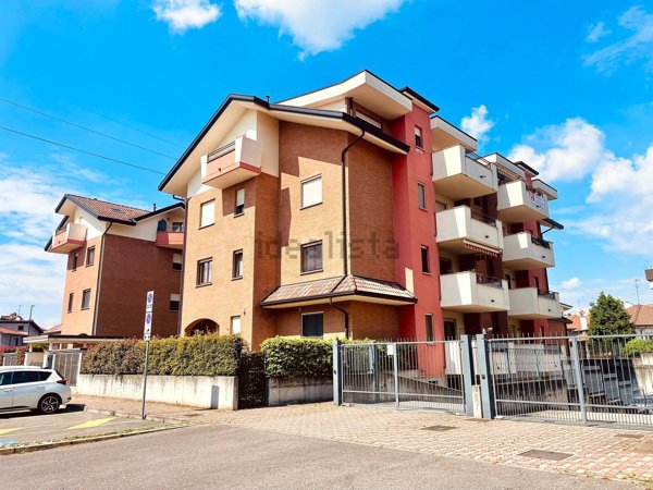 appartamento in vendita a Limbiate
