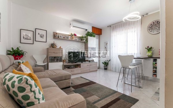 appartamento in vendita a Limbiate in zona Villaggio dei Giovi