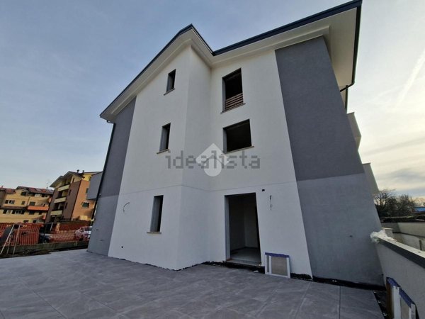 appartamento in vendita a Limbiate in zona Villaggio dei Giovi