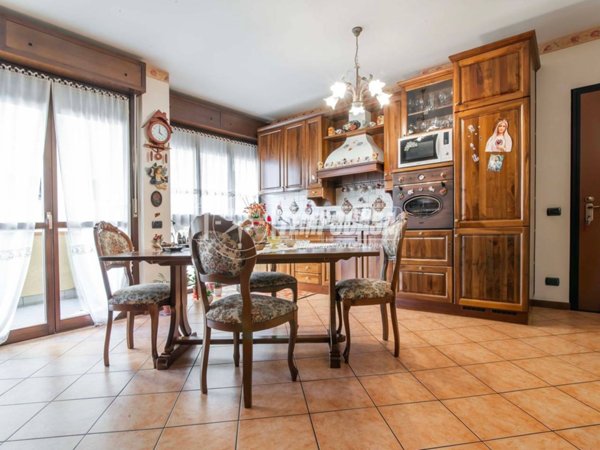 appartamento in vendita a Limbiate