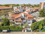 casa indipendente in vendita a Limbiate