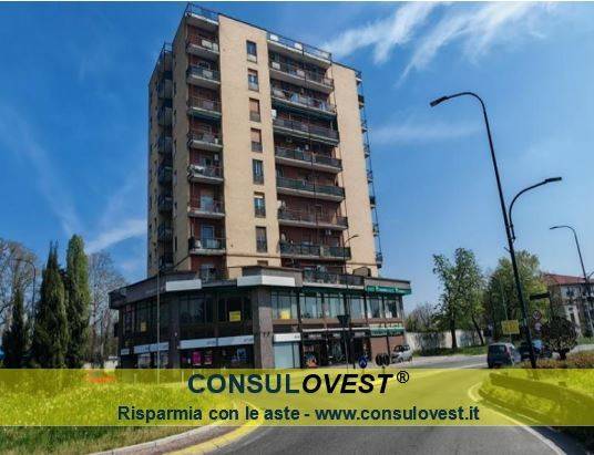 appartamento in vendita a Limbiate in zona Mombello