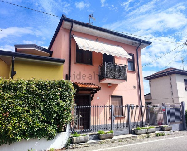 appartamento in vendita a Limbiate