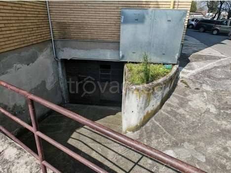 appartamento in vendita a Limbiate in zona Mombello