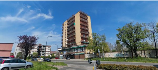 appartamento in vendita a Limbiate in zona Mombello