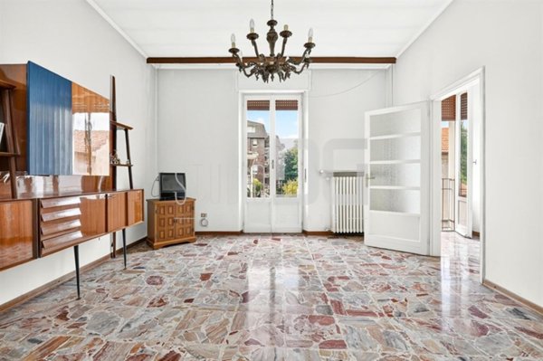 casa indipendente in vendita a Limbiate in zona Villaggio dei Giovi