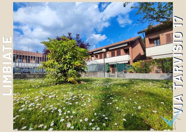 casa indipendente in vendita a Limbiate in zona Pinzano