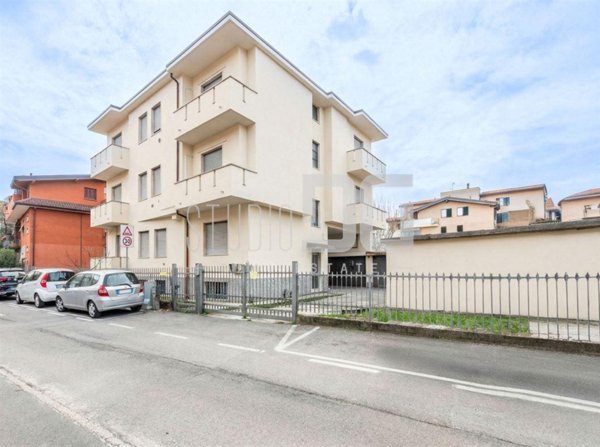 appartamento in vendita a Limbiate