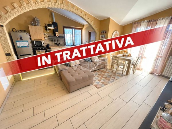 appartamento in vendita a Limbiate in zona Villaggio dei Giovi
