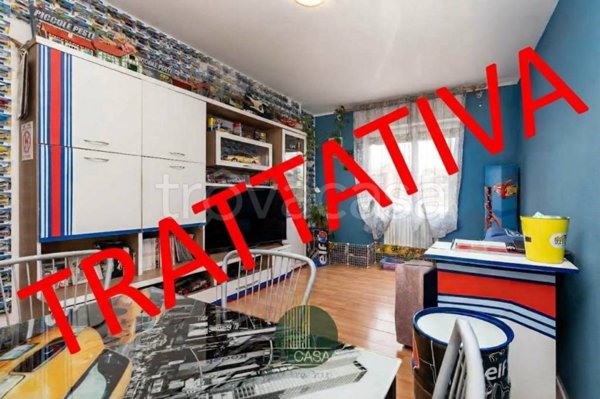 appartamento in vendita a Limbiate in zona Mombello