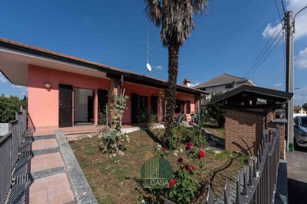 casa indipendente in vendita a Limbiate