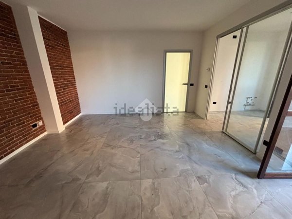 appartamento in vendita a Limbiate in zona Villaggio dei Giovi
