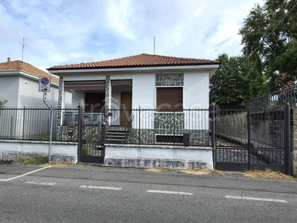 casa indipendente in vendita a Limbiate