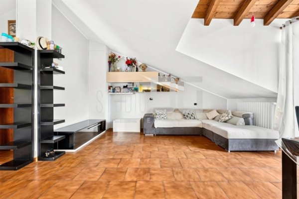 appartamento in vendita a Limbiate