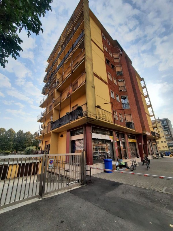appartamento in vendita a Limbiate in zona Villaggio dei Giovi