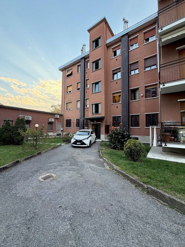appartamento in vendita a Limbiate