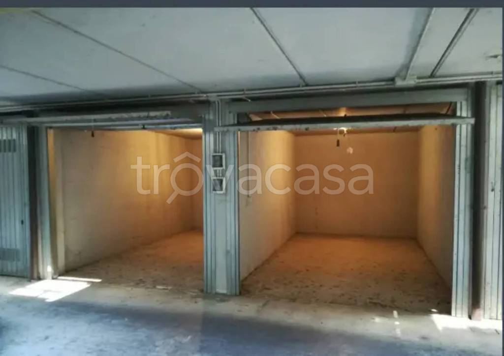 box auto in vendita a Limbiate