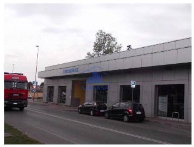 negozio in vendita a Lissone