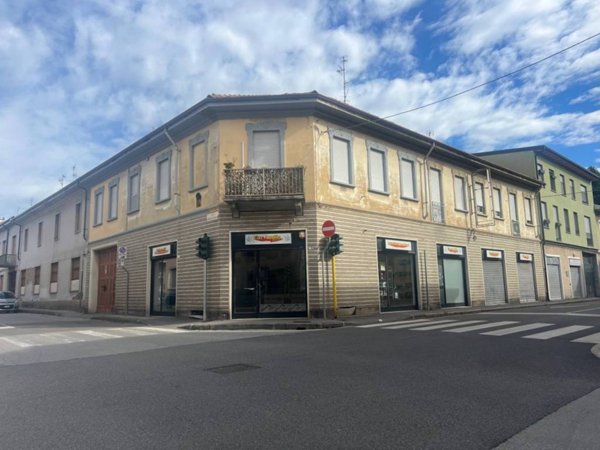 negozio in vendita a Lissone