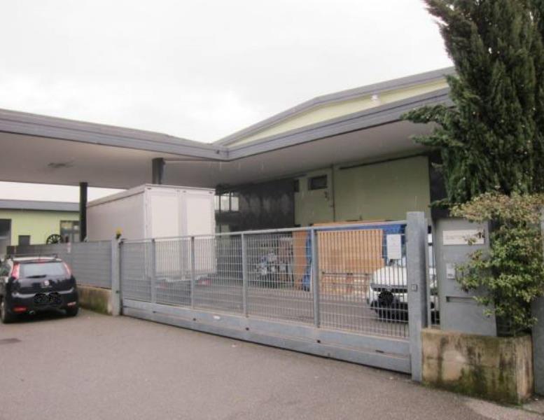 locale commerciale in vendita a Lissone