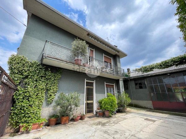 casa indipendente in vendita a Lissone in zona Santa Margherita