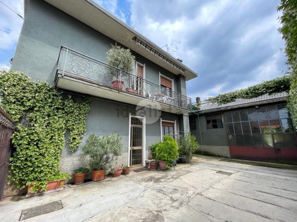 casa indipendente in vendita a Lissone in zona Santa Margherita