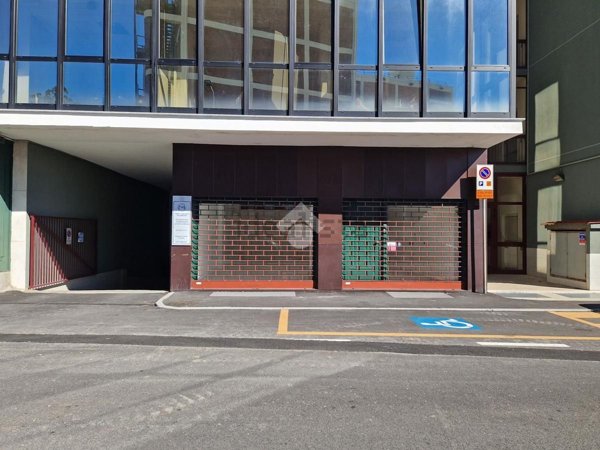 negozio in vendita a Lissone