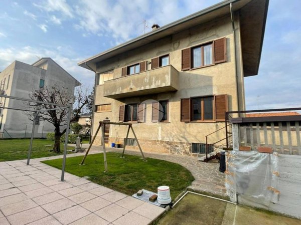 casa indipendente in vendita a Lissone in zona Santa Margherita