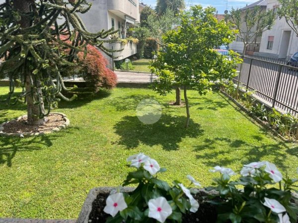casa indipendente in vendita a Lissone in zona Santa Margherita