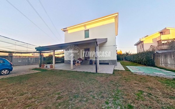 casa indipendente in vendita a Lissone in zona Santa Margherita