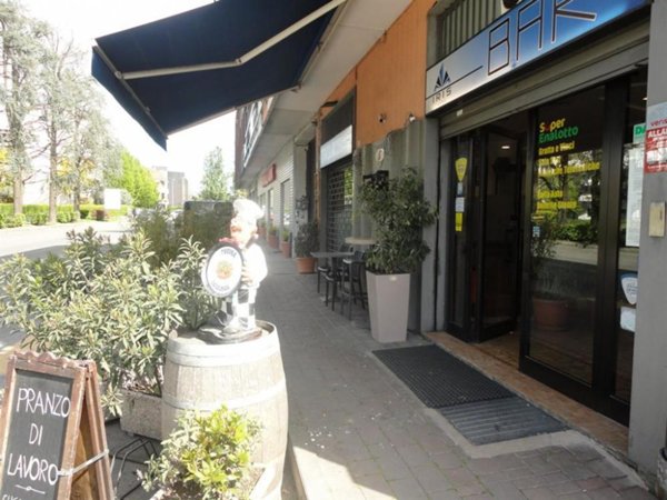 negozio in vendita a Lissone