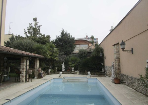 casa indipendente in vendita a Lissone