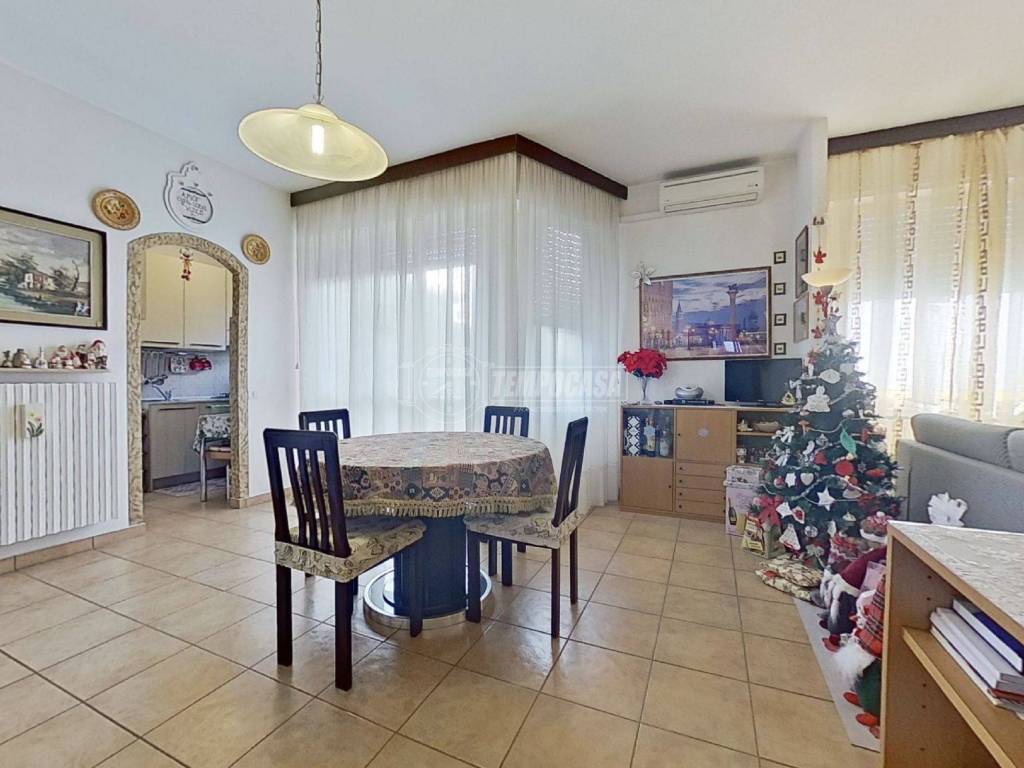 appartamento in vendita a Lissone in zona Santa Margherita