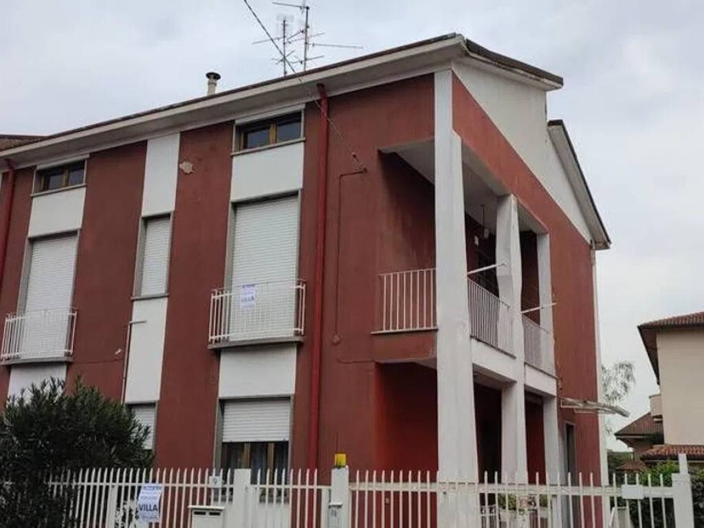 appartamento in vendita a Lissone in zona Santa Margherita