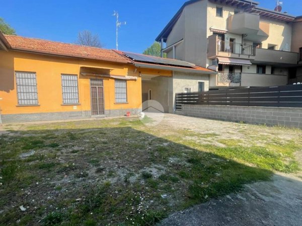 casa indipendente in vendita a Lissone in zona Santa Margherita