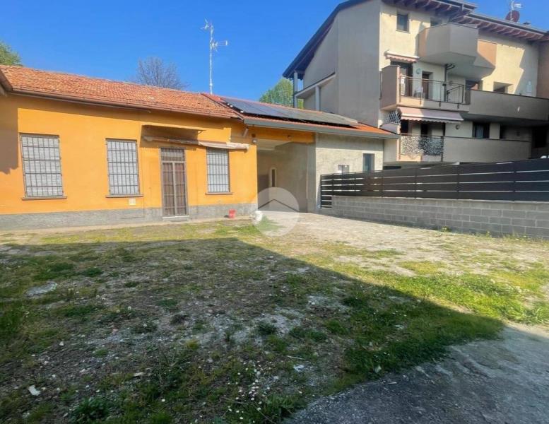 casa indipendente in vendita a Lissone in zona Santa Margherita