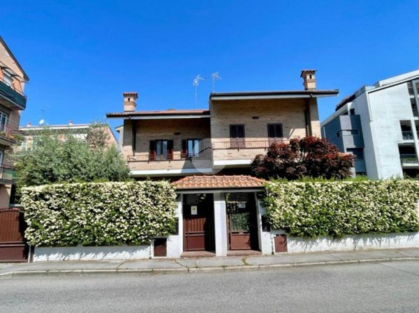casa indipendente in vendita a Lissone