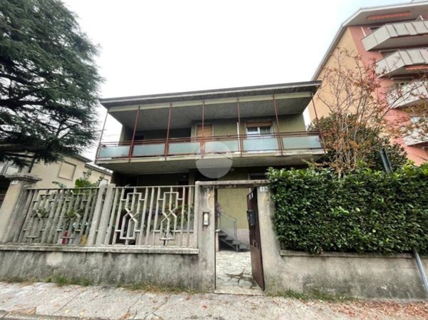 casa indipendente in vendita a Lissone