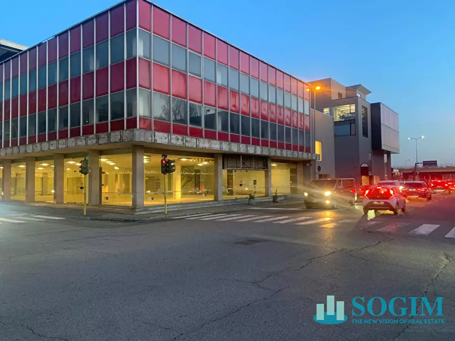locale commerciale in vendita a Lissone
