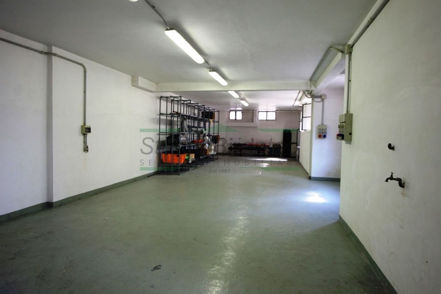 locale di sgombero in vendita a Lissone
