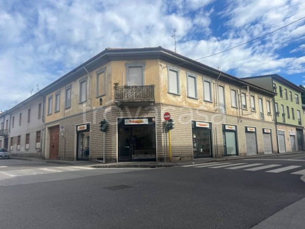locale commerciale in vendita a Lissone