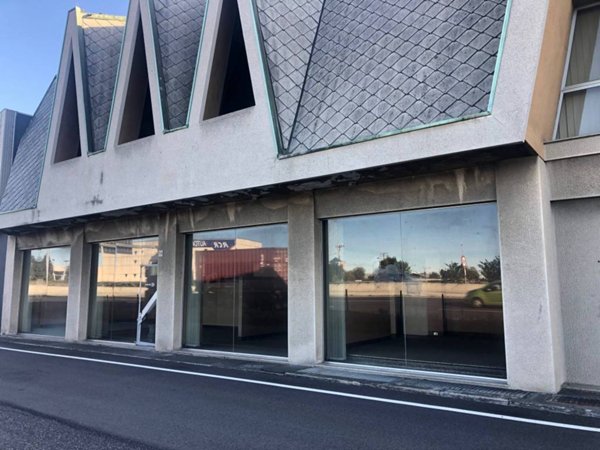 intera palazzina in vendita a Lissone